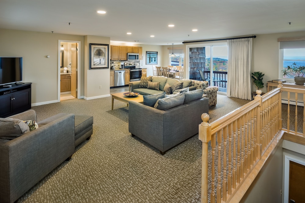 2 Bedroom East Suite