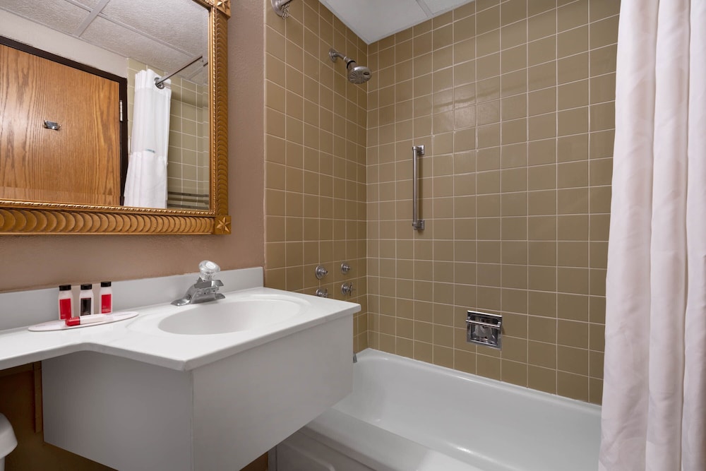 Room, 2 Double Beds, Non Smoking photo 2