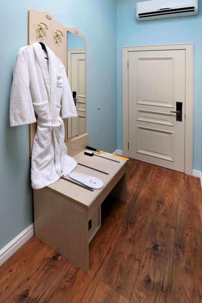 Single Room photo 3