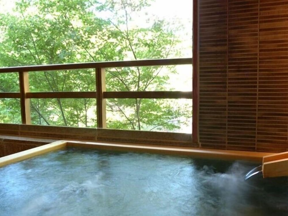 Large Room with Open-Air Hot Spring Bath, 68m2 (Sawarabi) Non smoking photo 2