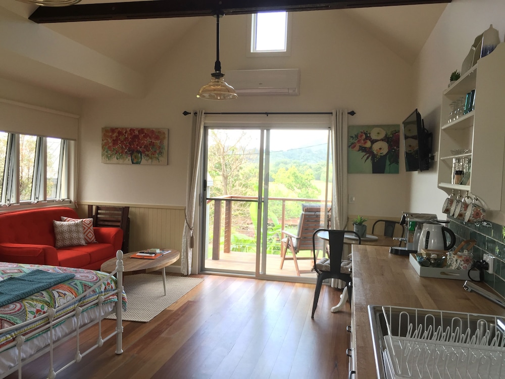 Luxury Cabin, 1 Queen Bed, Mountain View photo 2