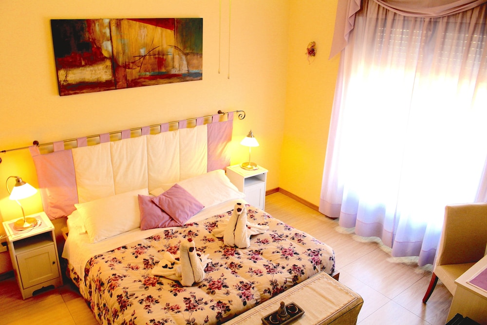 Comfort Room (Quintuple Room)