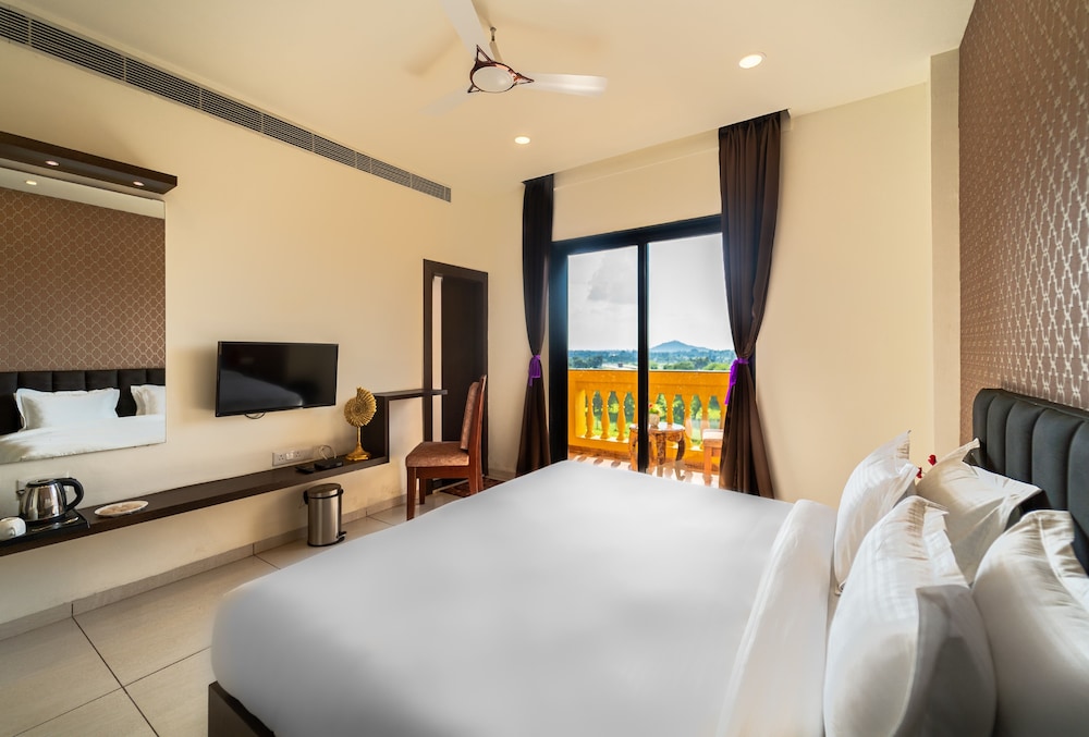 Deluxe Room - Photo 2