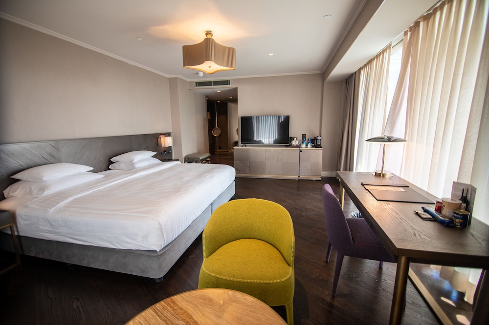 Junior Suite, Balcony, Garden View - Photo 10