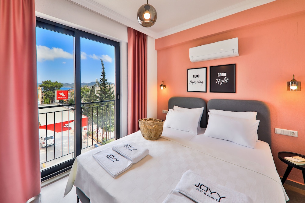 Standard Condo, 1 Bedroom, City View