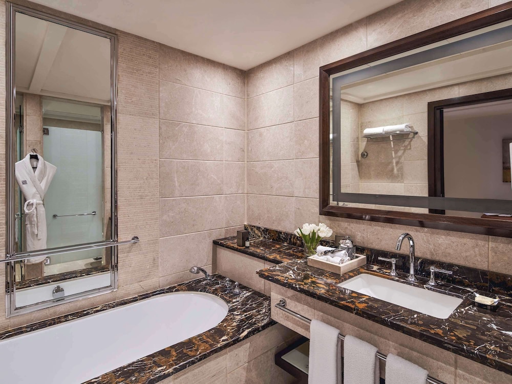 Triple Room, 3 Twin Beds, City View - Photo 4