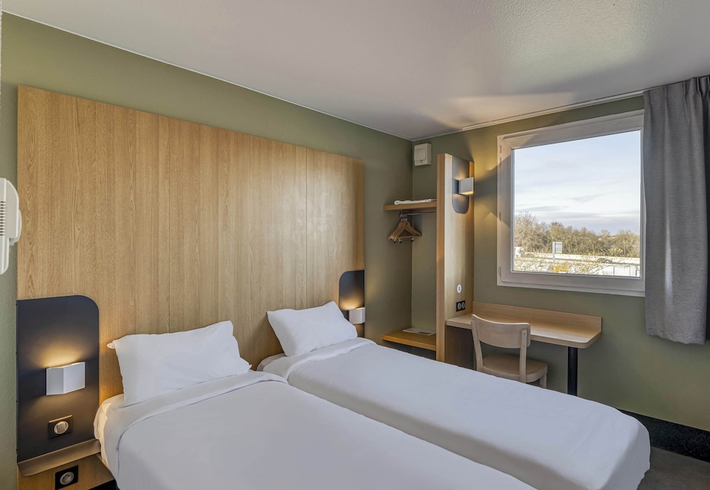 Twin Room, Non Smoking photo 1