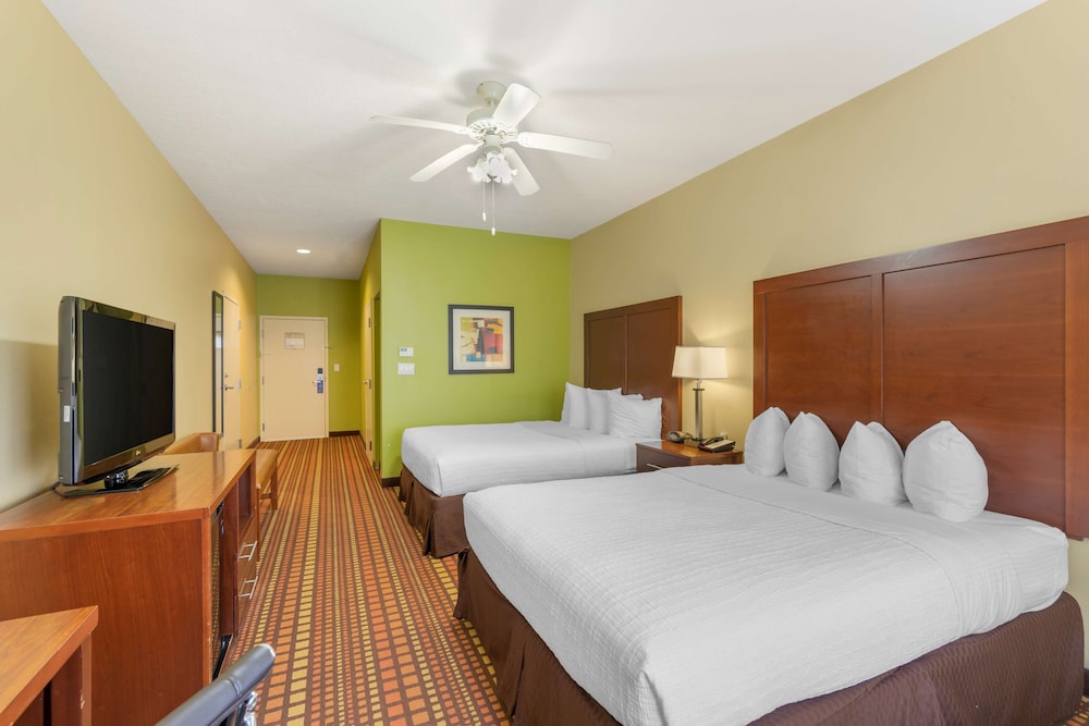 Standard Room, 2 Queen Beds, Accessible, Bathtub - Photo 3