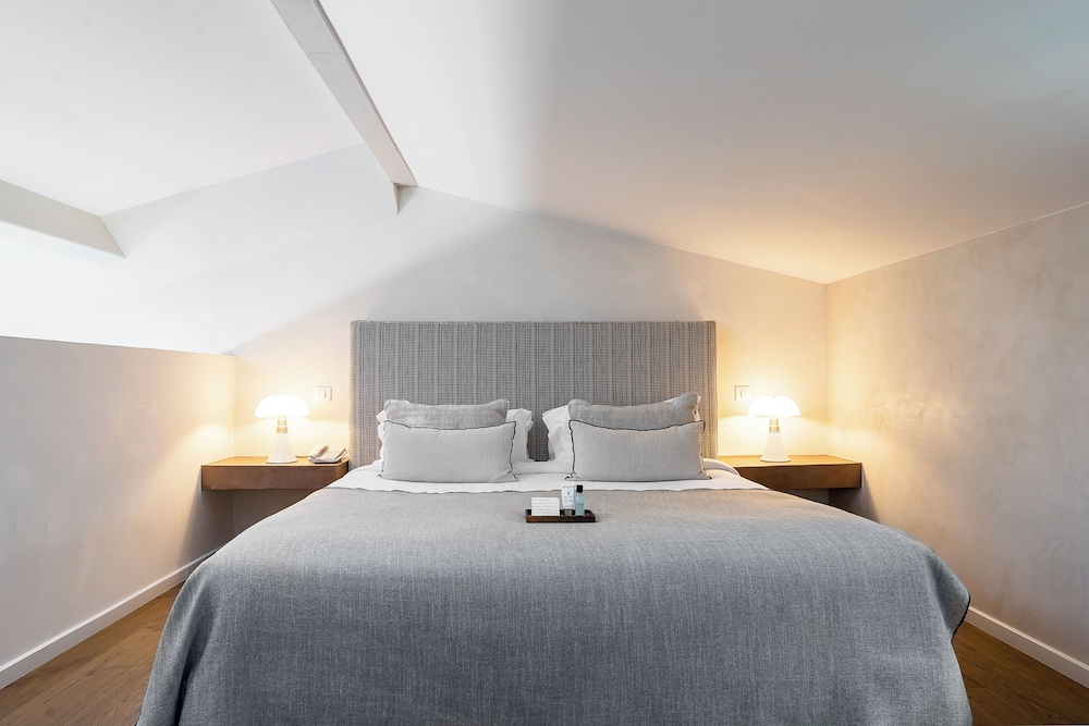Luxury Room photo 2