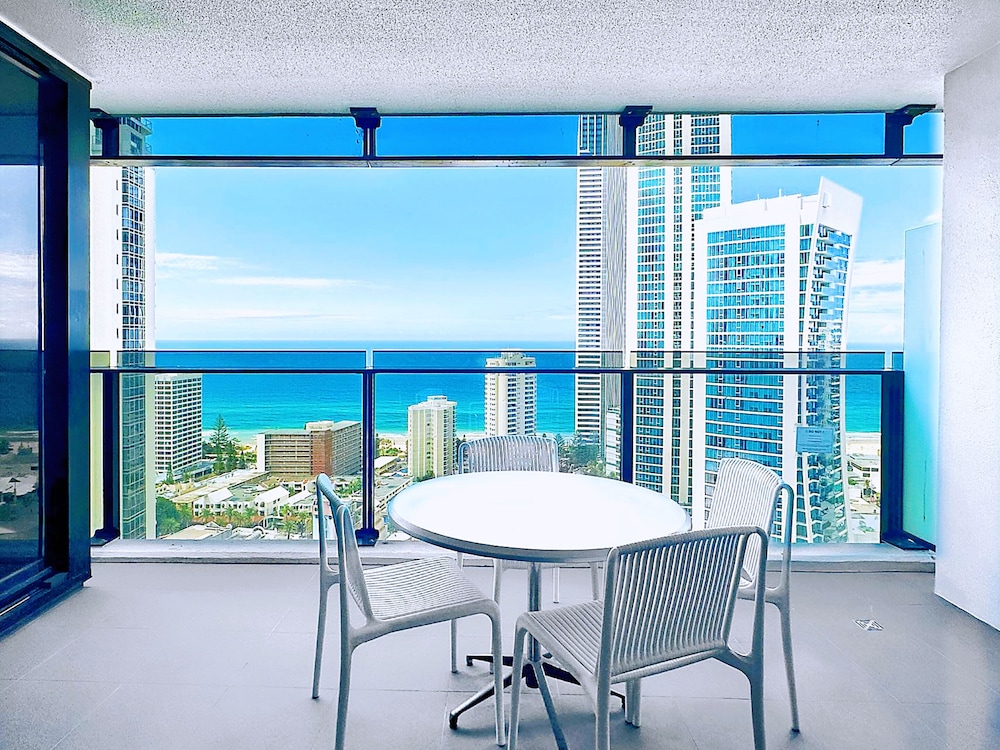 Luxury Apartment, 1.5 Bedroom, Kitchen, Ocean View photo 1