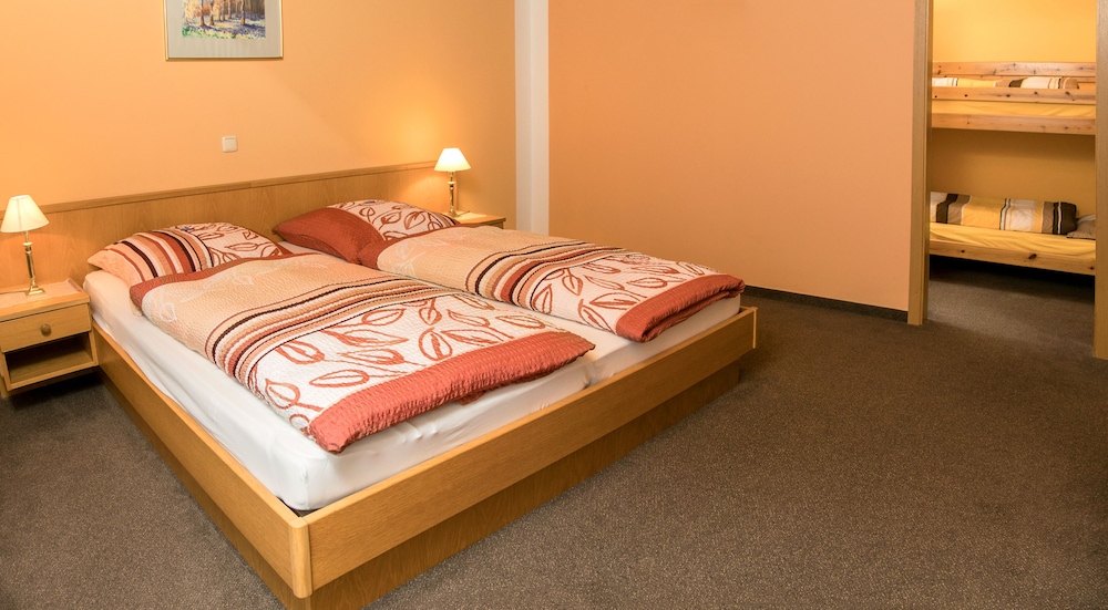 Apartment, 2 Bedrooms (C) photo 2