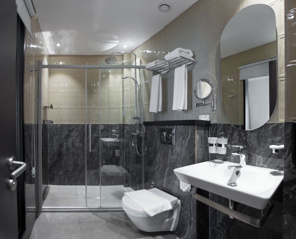 Standard Double or Twin Room - Photo 4
