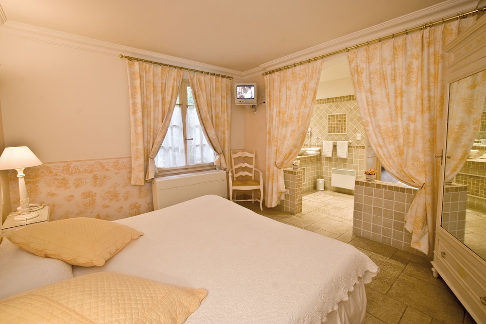 Premium Double Room photo 2
