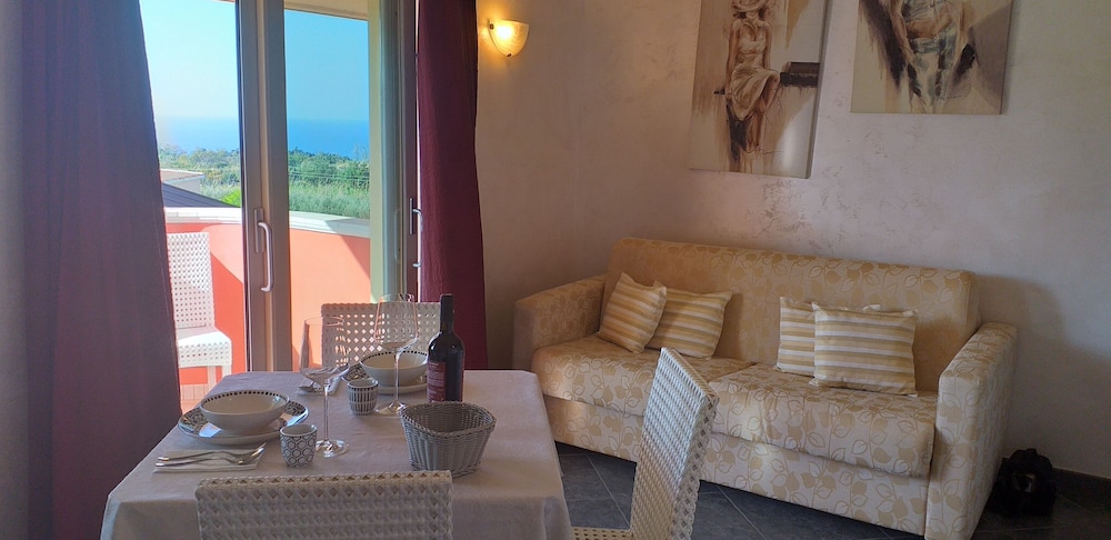 Panoramic Suite, 1 Queen Bed, Tower photo 3
