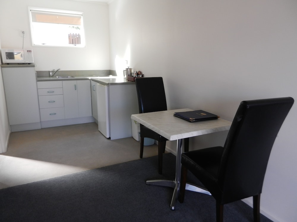 SuperKing Studio Apartment (Disabled Access)