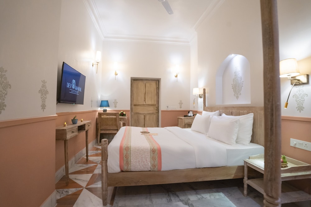 Upper Luxury - Photo 16