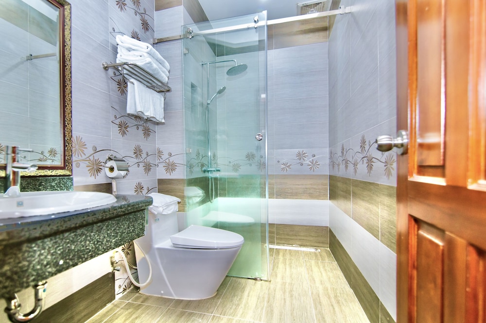 Suite - Photo 6