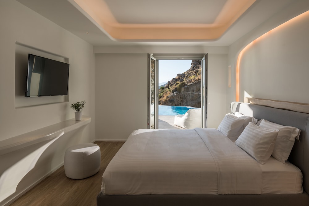 Superior Double Room, Private Pool, Sea View