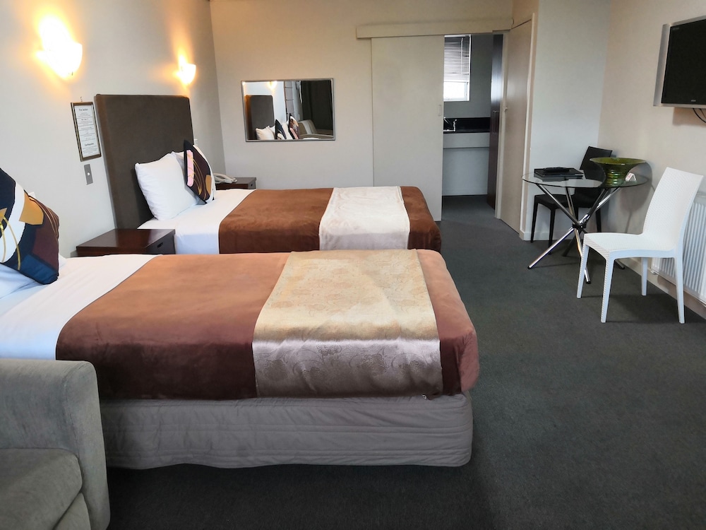 Family Apartment, 2 Bedrooms thumbnail 6