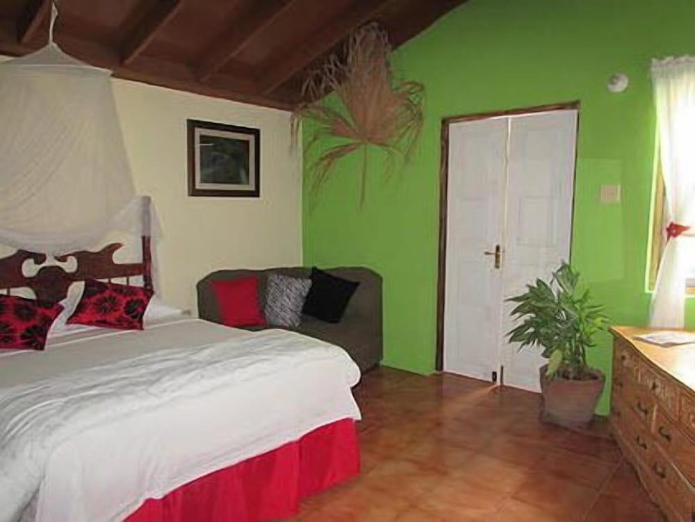 Chambre, plusieurs lits, vue jardin, côté jardin (Eischer Room )