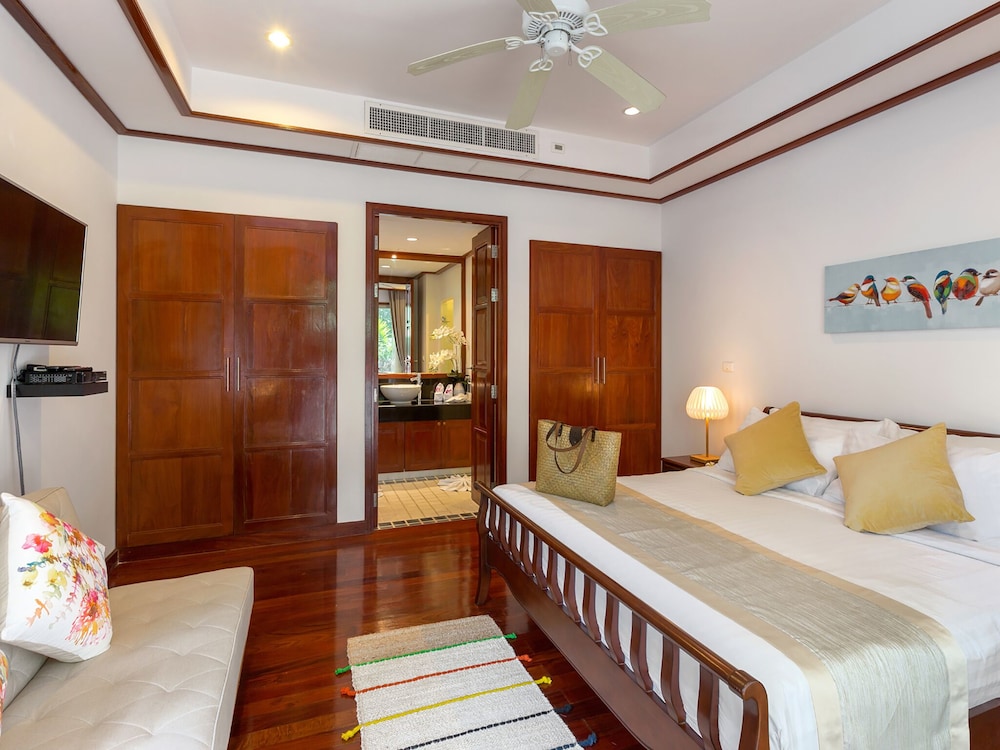 Villa photo 1