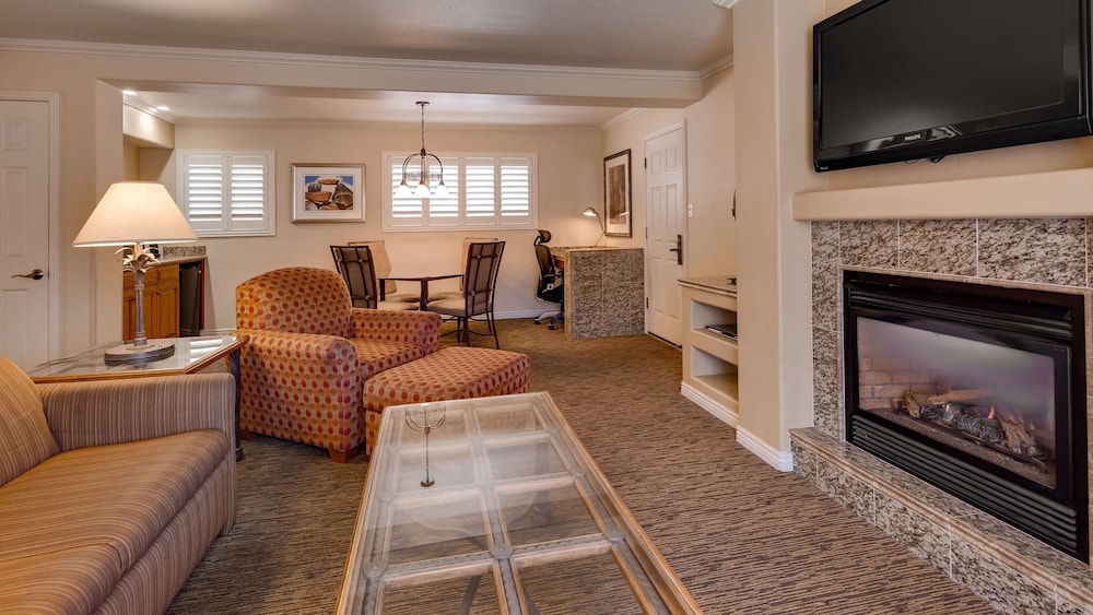 Suite, Multiple Beds, Non Smoking, Fireplace (with Sofabed)