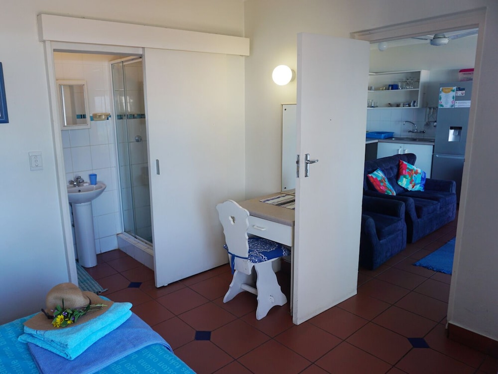 Apartment photo 2