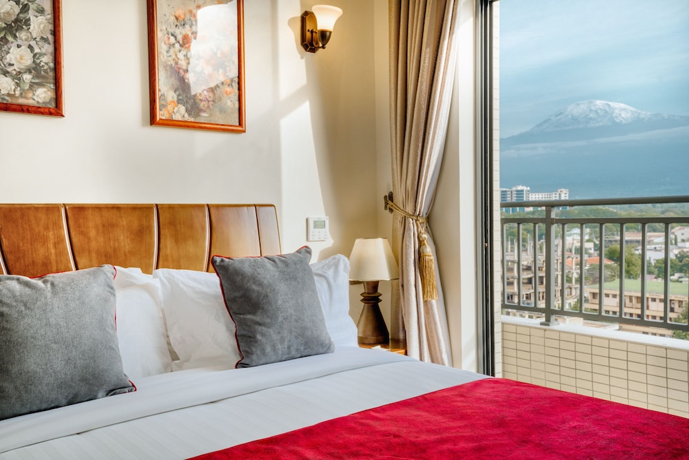 Deluxe Double Room, Balcony, Mountain View - Photo 3