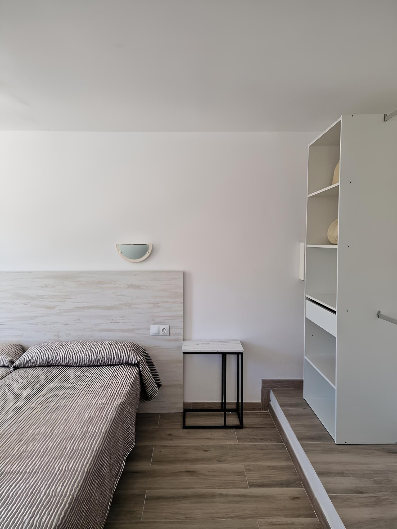 Classic Apartment, 1 Bedroom, Balcony, Mountain View photo 2