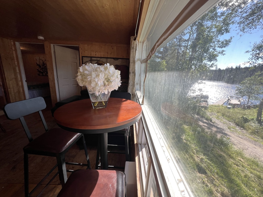 Comfort Cabin (B) photo 3