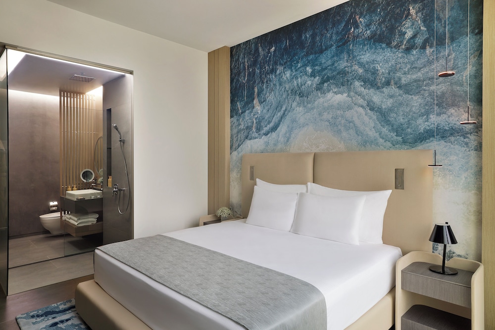 Premium Room, 1 King Bed