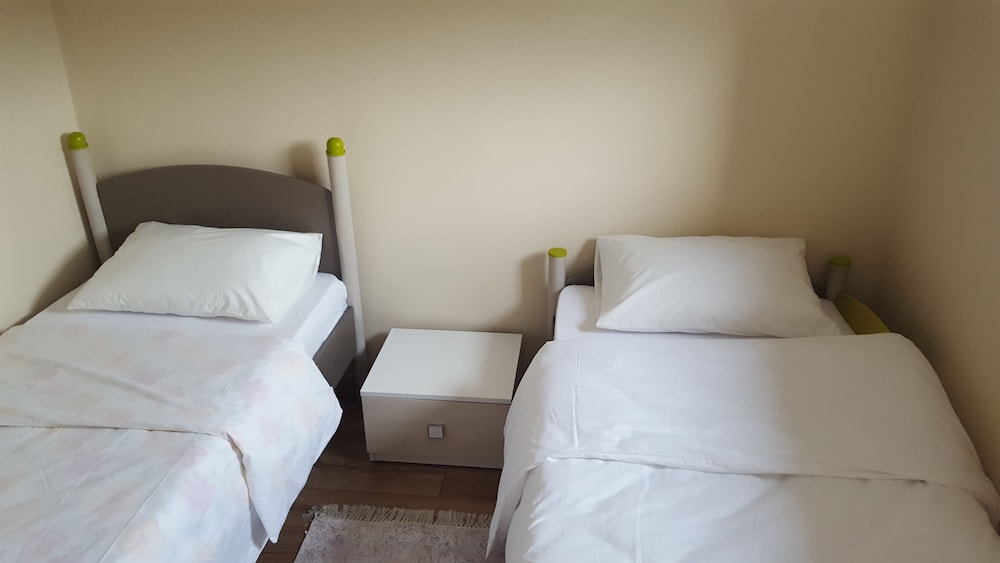 Family House, 2 Bedrooms, Non Smoking, Lake View photo 2