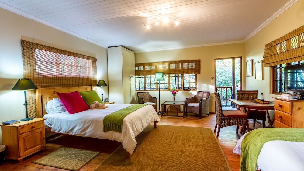 Family Cottage, Multiple Beds, Kitchenette, Garden View