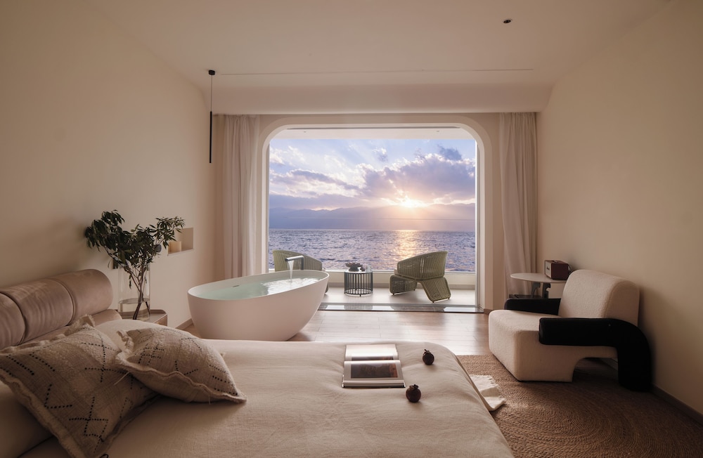 Senior Double Room, Sea View