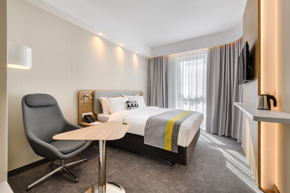 Standard Room (Free Breakfast) - Photo 1