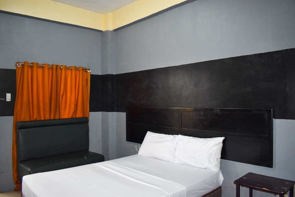 Deluxe Room - Photo 7