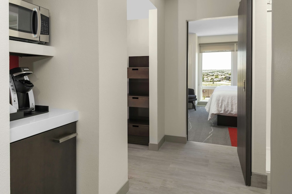 Junior Suite, 1 King Bed - Photo 3