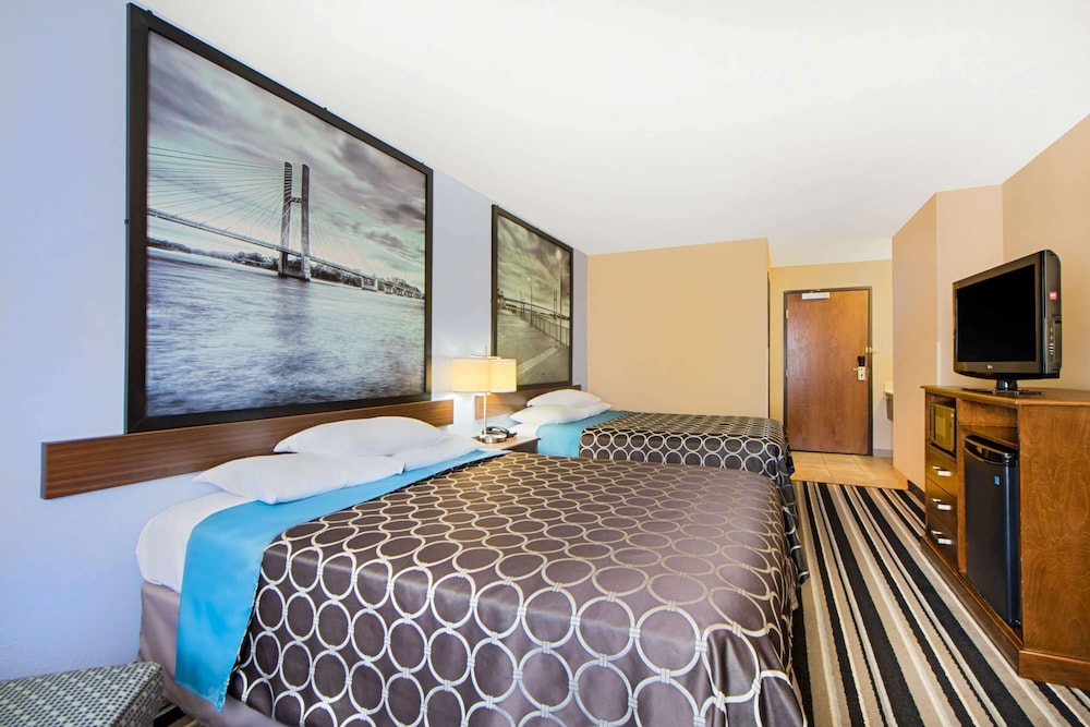 Room, 2 Queen Beds, Non Smoking photo 1