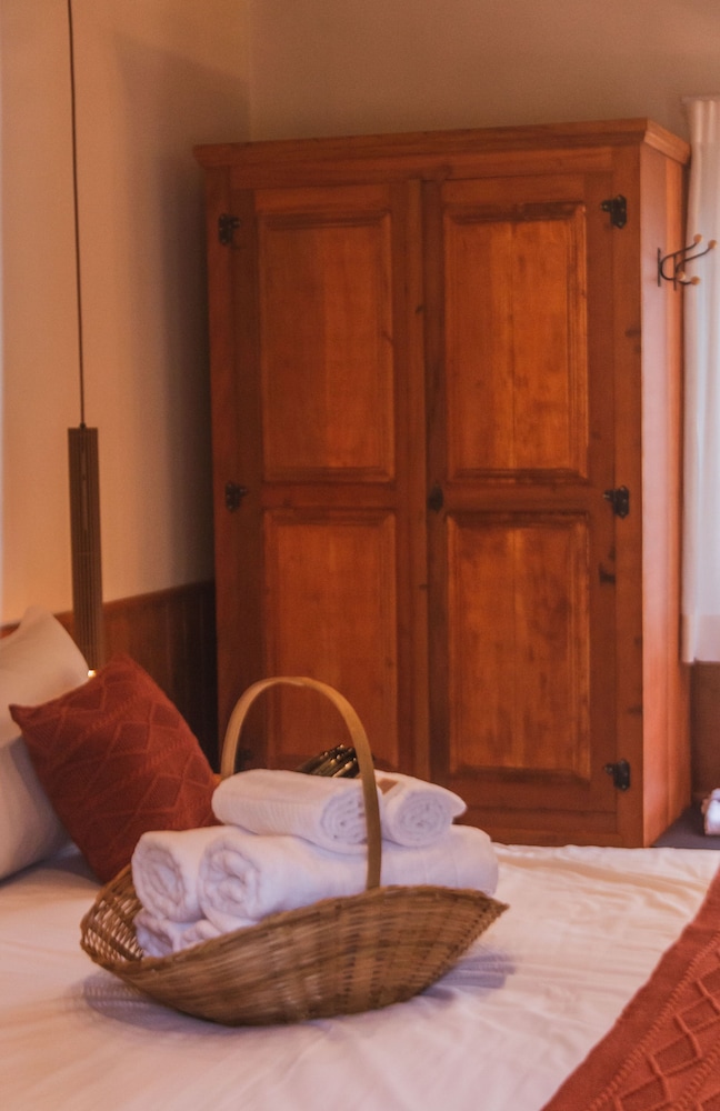 Premium Cabin, 1 King Bed, Garden View, Garden Area photo 1