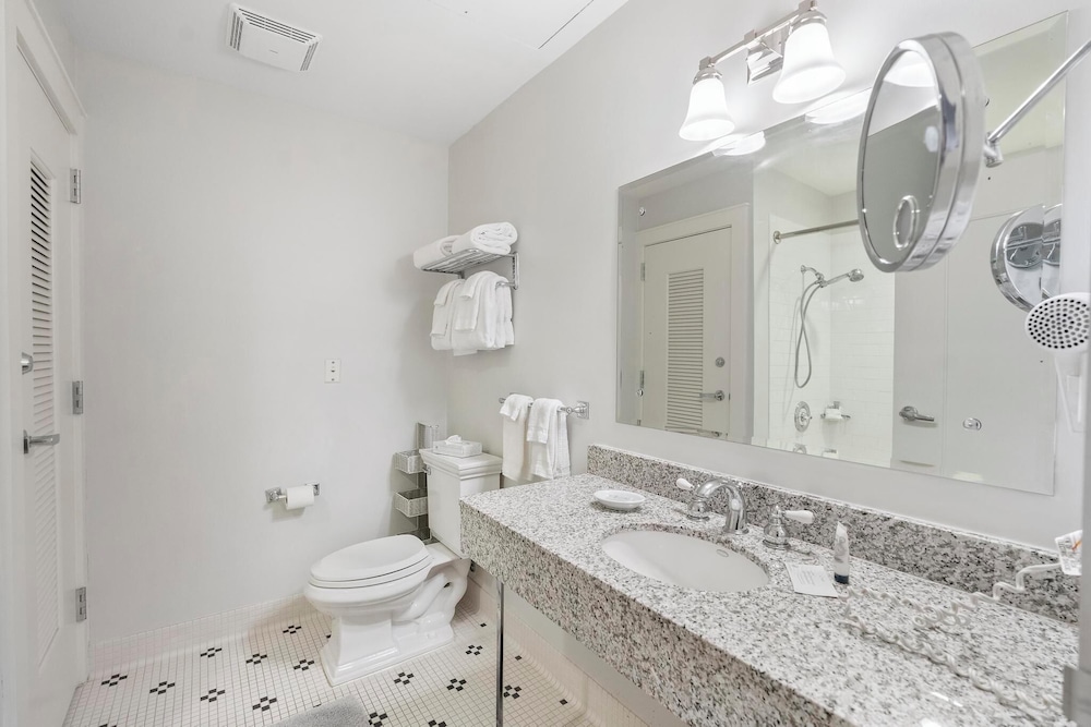 Standard Suite, 1 Bedroom photo 2