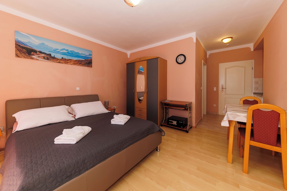 Comfort Apartment Zadar, Balcony and Sea View