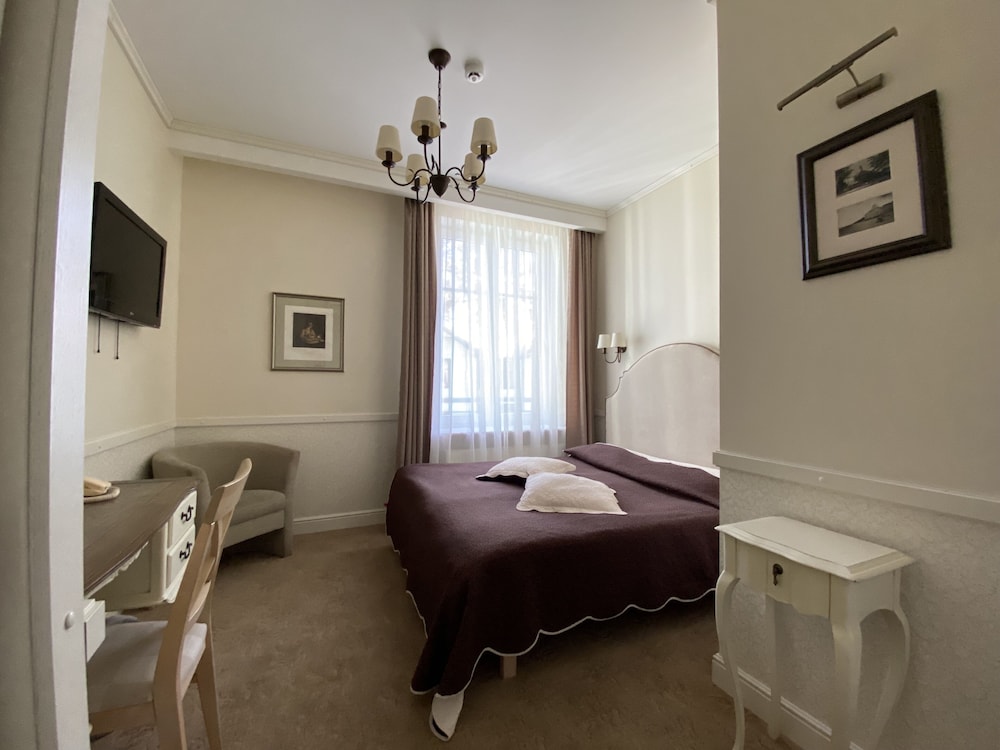 Standard Double Room - Photo 5