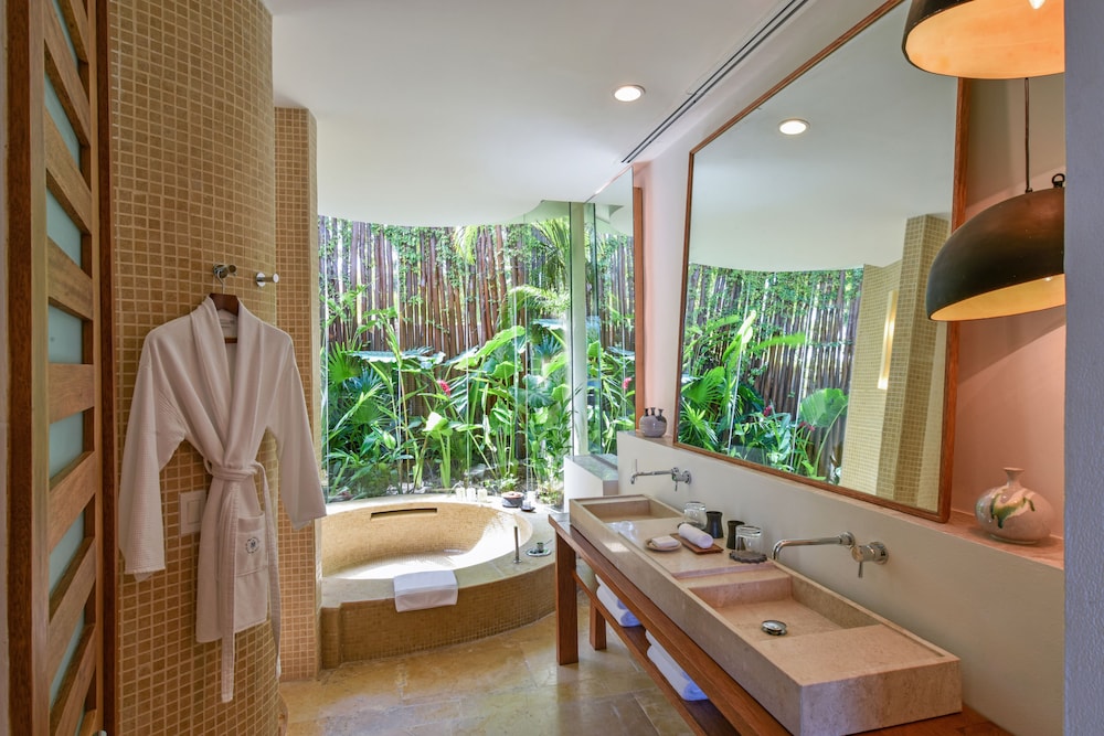 Studio Suite, Beachfront - Photo 2