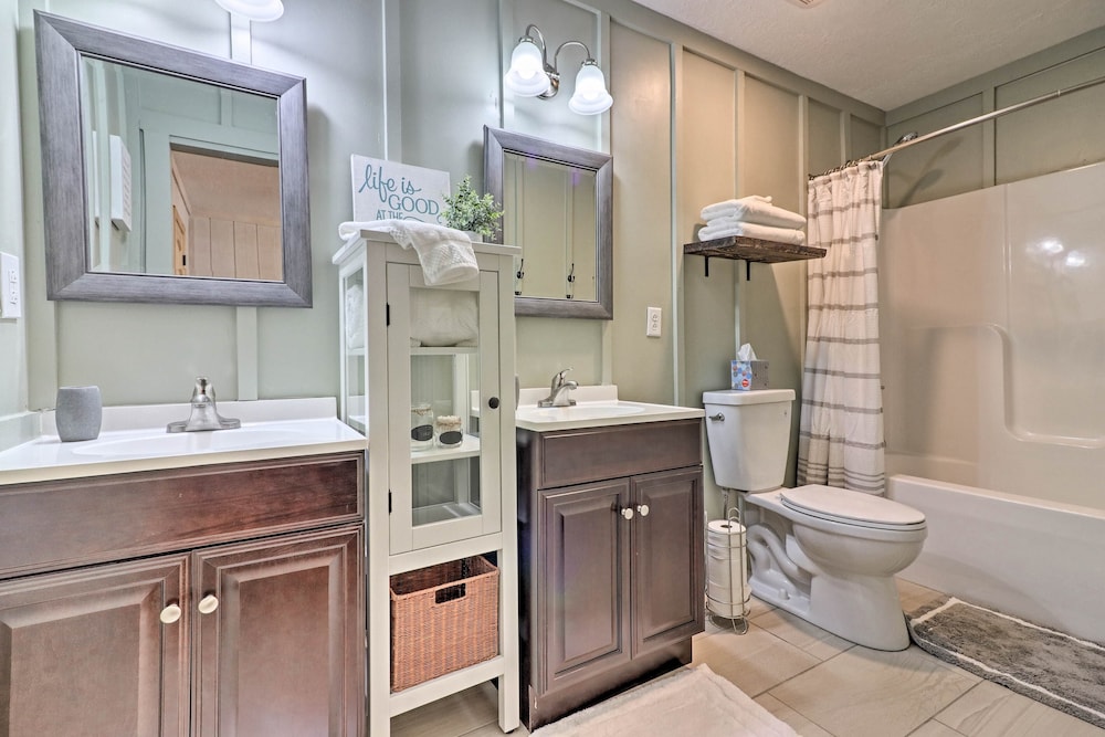 House (2 Bedrooms) photo 2