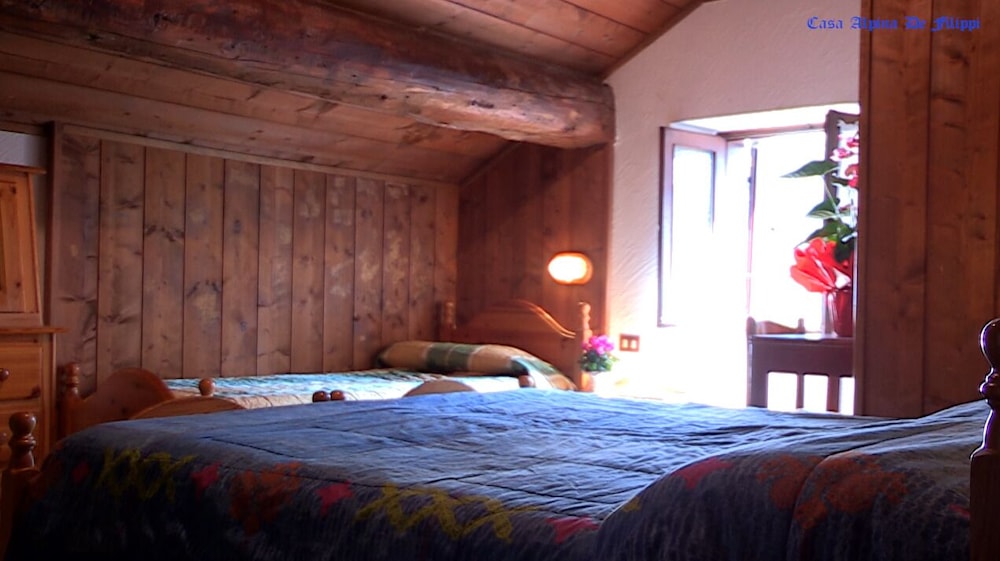 Classic Quadruple Room