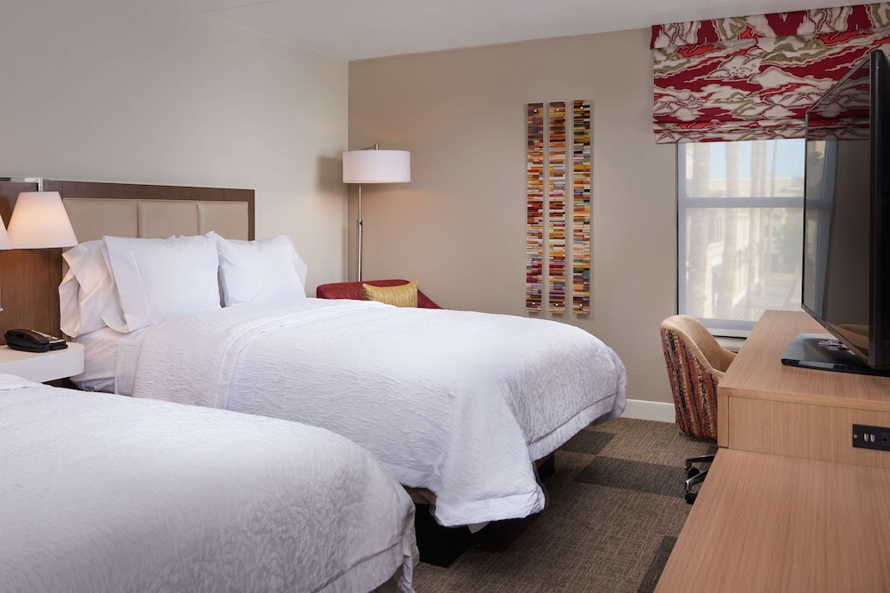 Room, 2 Queen Beds, Accessible (Hearing) - Photo 1