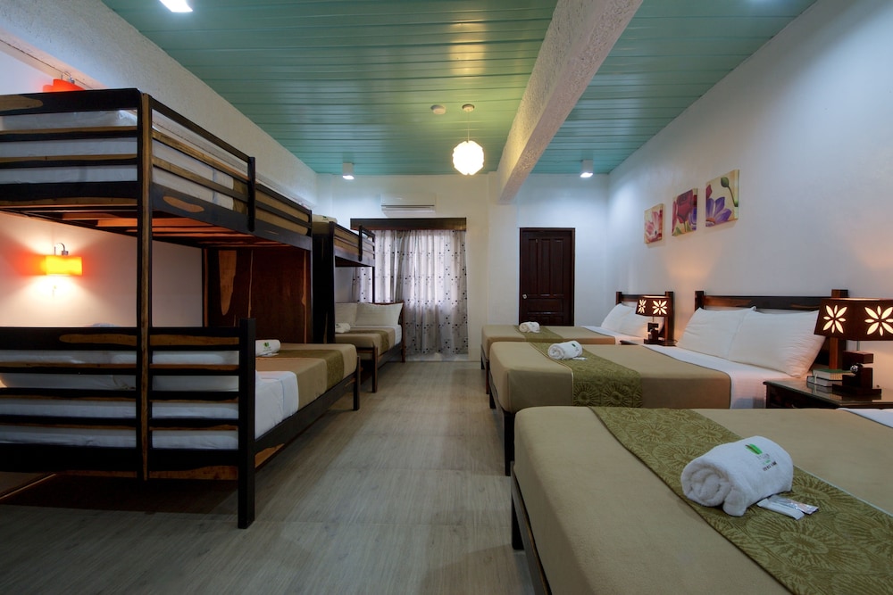 Family Suite with Balcony photo 2