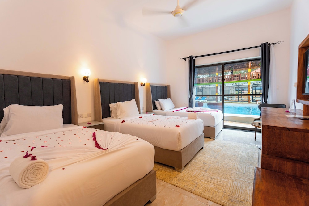 Luxury Triple Room