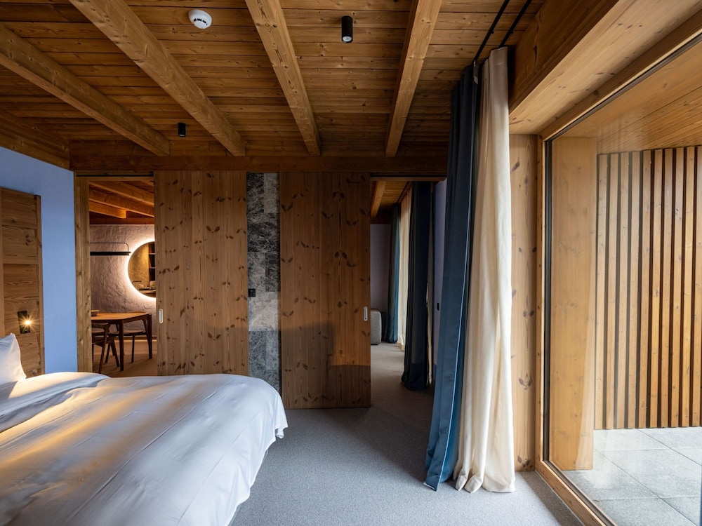 Swiss, Deluxe Apartment, 1 Double Bed with Sofa bed