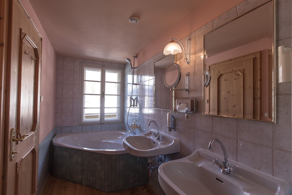 Junior Suite, Balcony, Mountain View (Nr. 11) photo 3